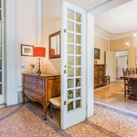 Vandelli - Nel Cuore Della Motor Valley * Modena